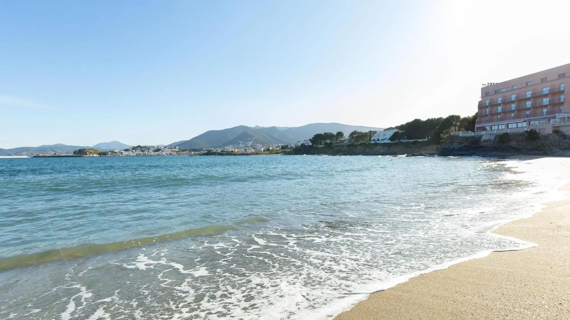 Apartment Apartamento Con Terraza A 150 M De La Playa De Grifeu, Ideal Para 4 Personas - Es-228-50 Llança Spanien